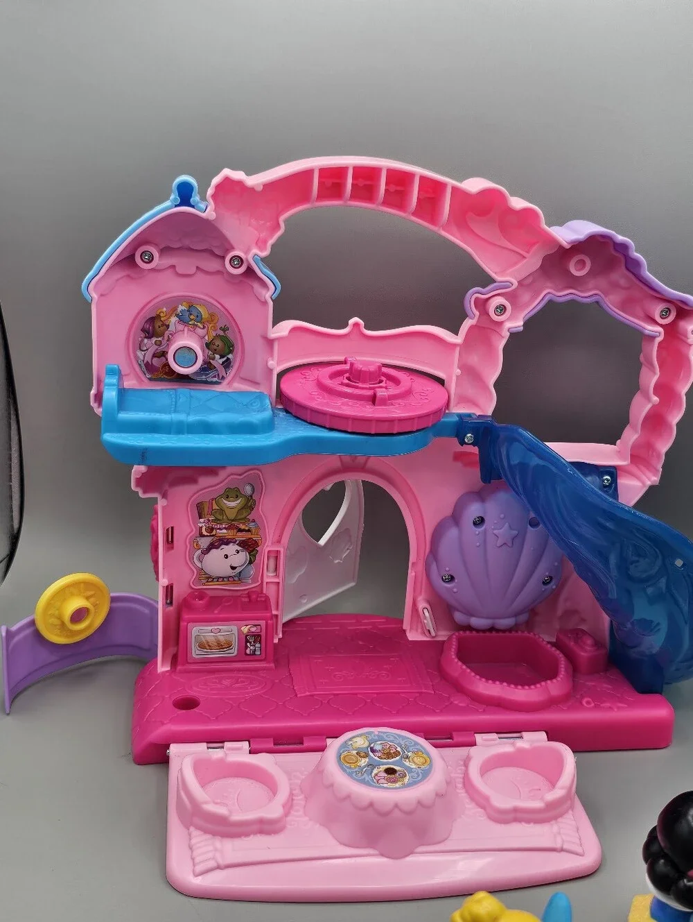 Disney Little People Princess Castle Bundle Belle Cinderella Snow White Animals